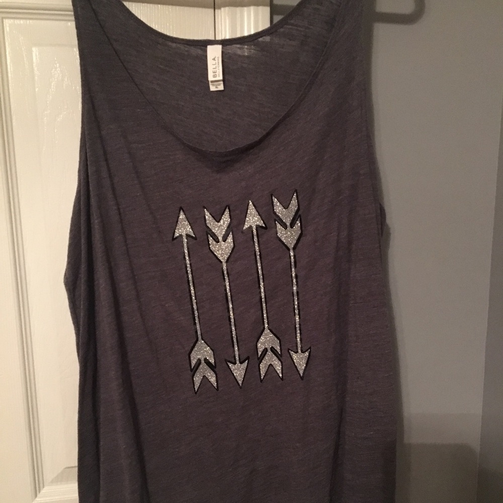 Gray tank top